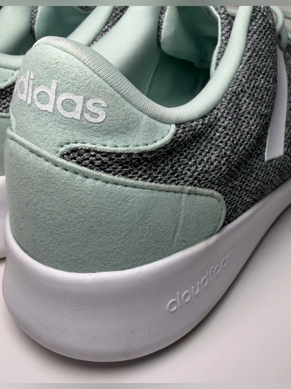 Adidas Womens 8.5 Cloudfoam QT Racer Sneakers Running Shoes Gray White Green